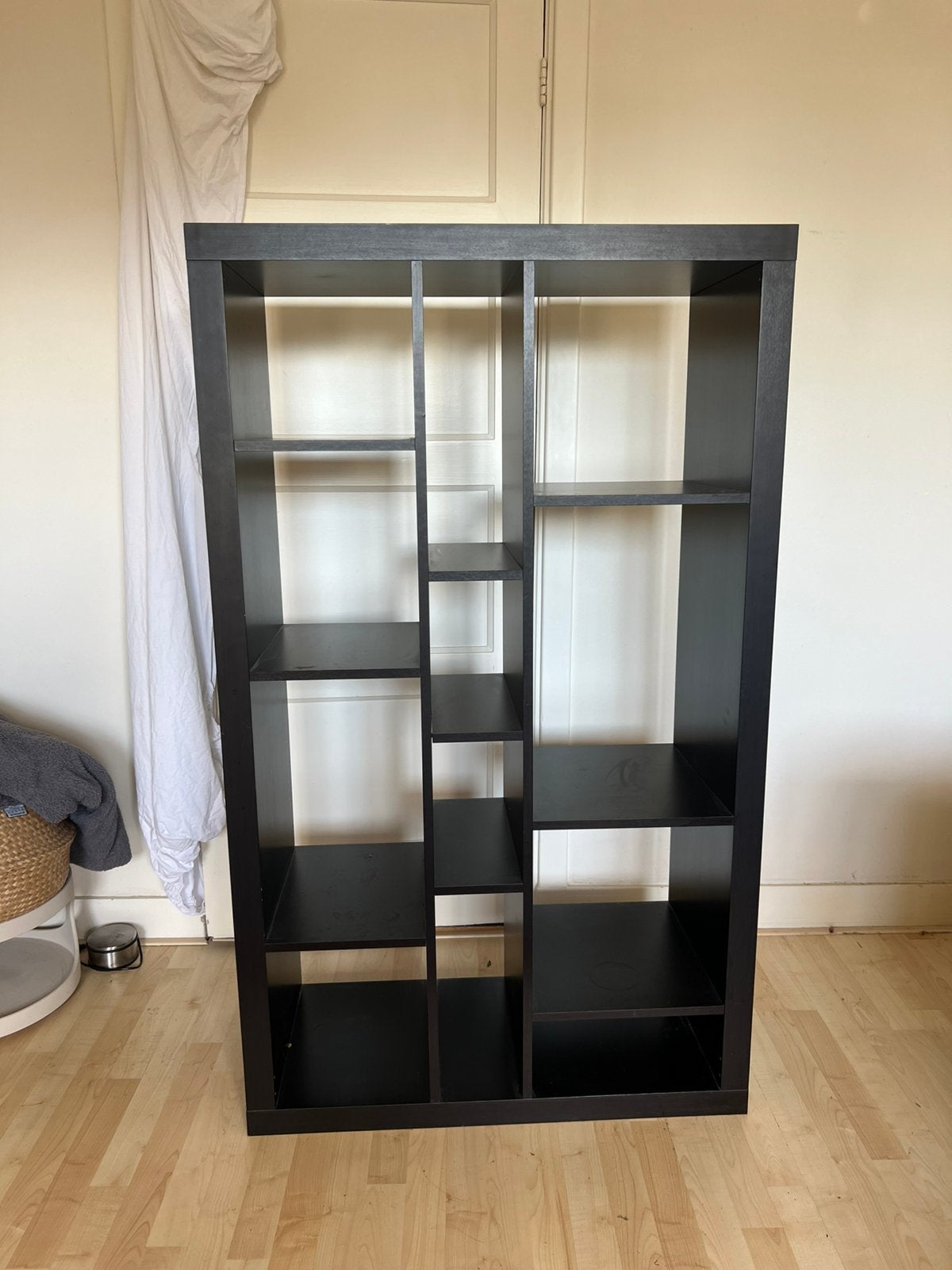 GRATIS - zwarte houten kast, Ophalen, Gebruikt, 25 tot 50 cm