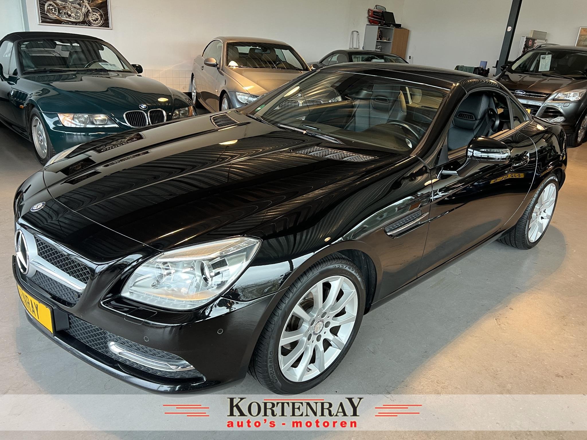 Mercedes SLK 200 Edition panorama,air-scarf,navi,leder,xenon, Auto's, Automaat, Euro 5, Achterwielaandrijving, Gebruikt