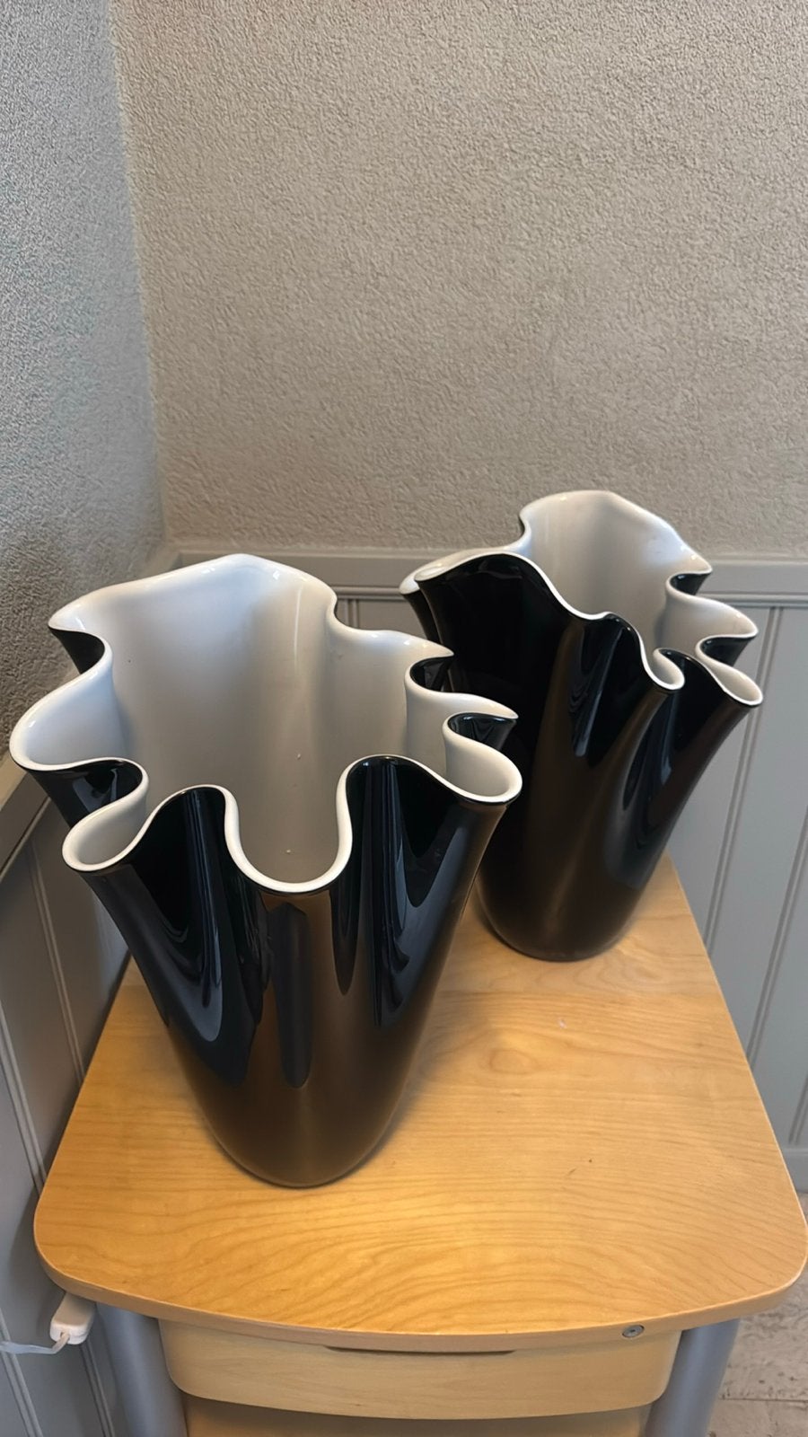 Set van 2 zwarte en witte Murano-stijl vazen, Ophalen of Verzenden