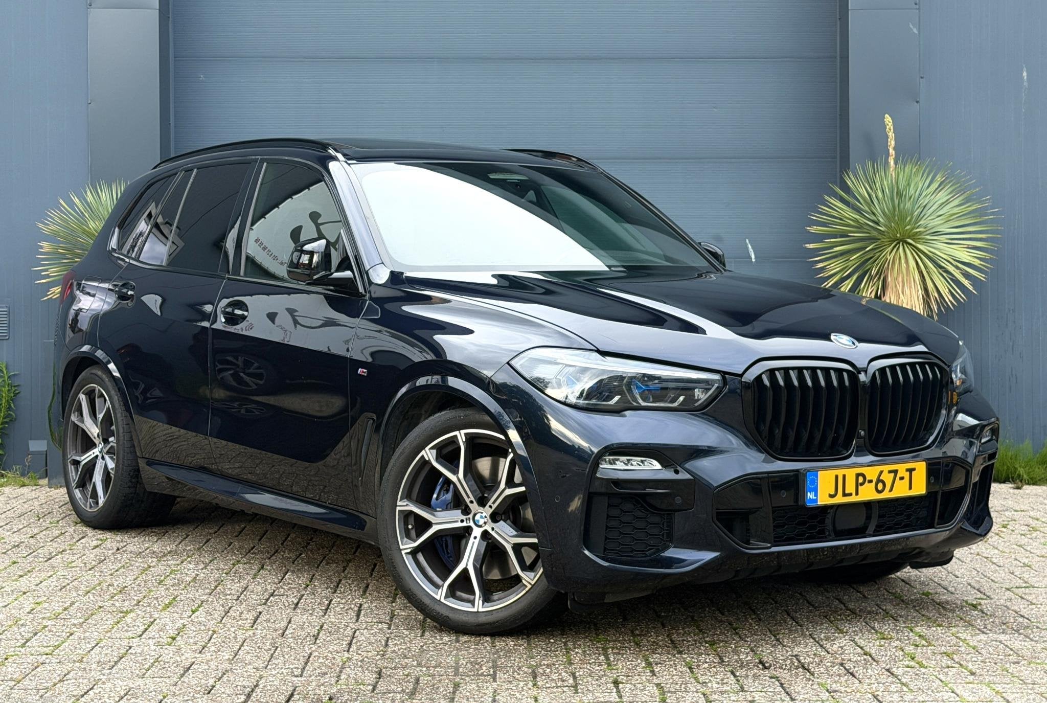 BMW X5 xDrive45e High Executive, Gebruikt, 394 pk, Zwart, Automatische klimaatregeling