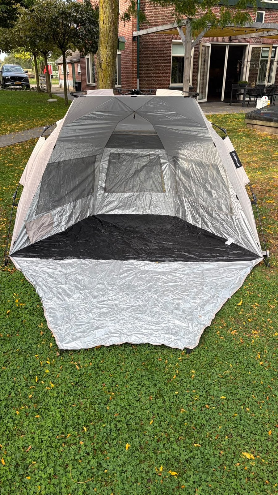 Pop up strandtent, Ophalen, Zo goed als nieuw, Tot en met 2