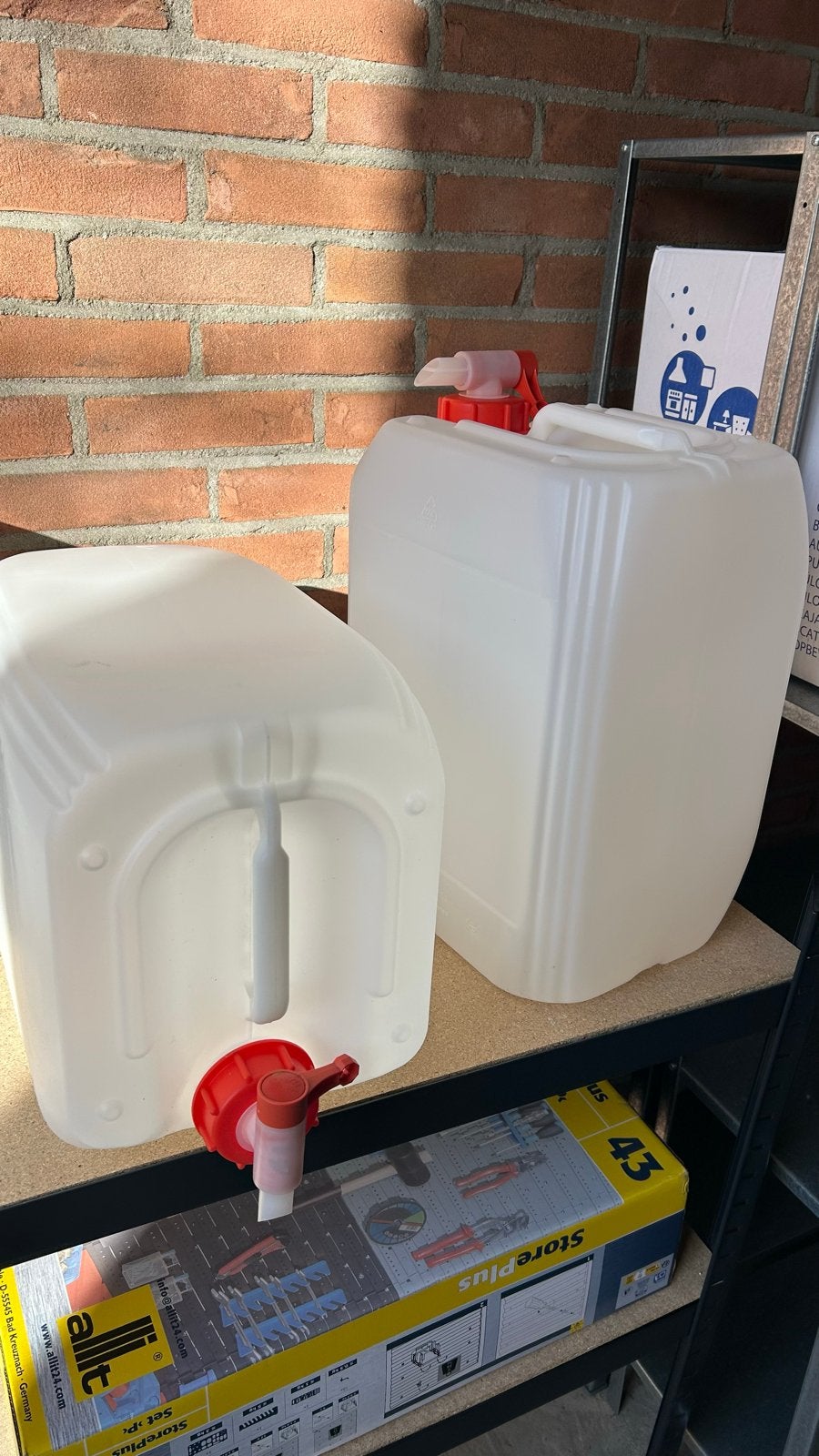 Jerrycans (2x 20L), Caravans en Kamperen, Kampeeraccessoires, Gebruikt, Ophalen