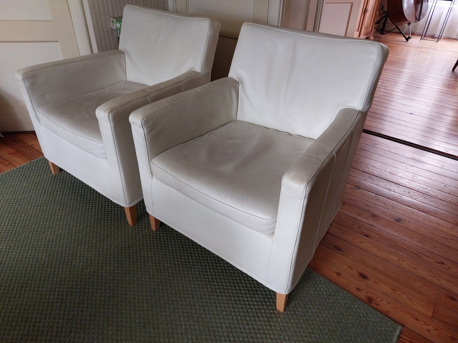 Ikea Karlstad wit leren fauteuils, Ophalen, Gebruikt, 75 tot 100 cm, Leer