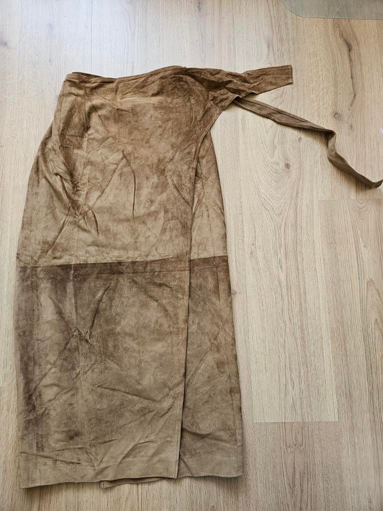 Pauw Amsterdam suède omslag rok, bruin, maat 4, Kleding | Dames, Rokken, Zo goed als nieuw, Maat 42/44 (L), Bruin, Onder de knie