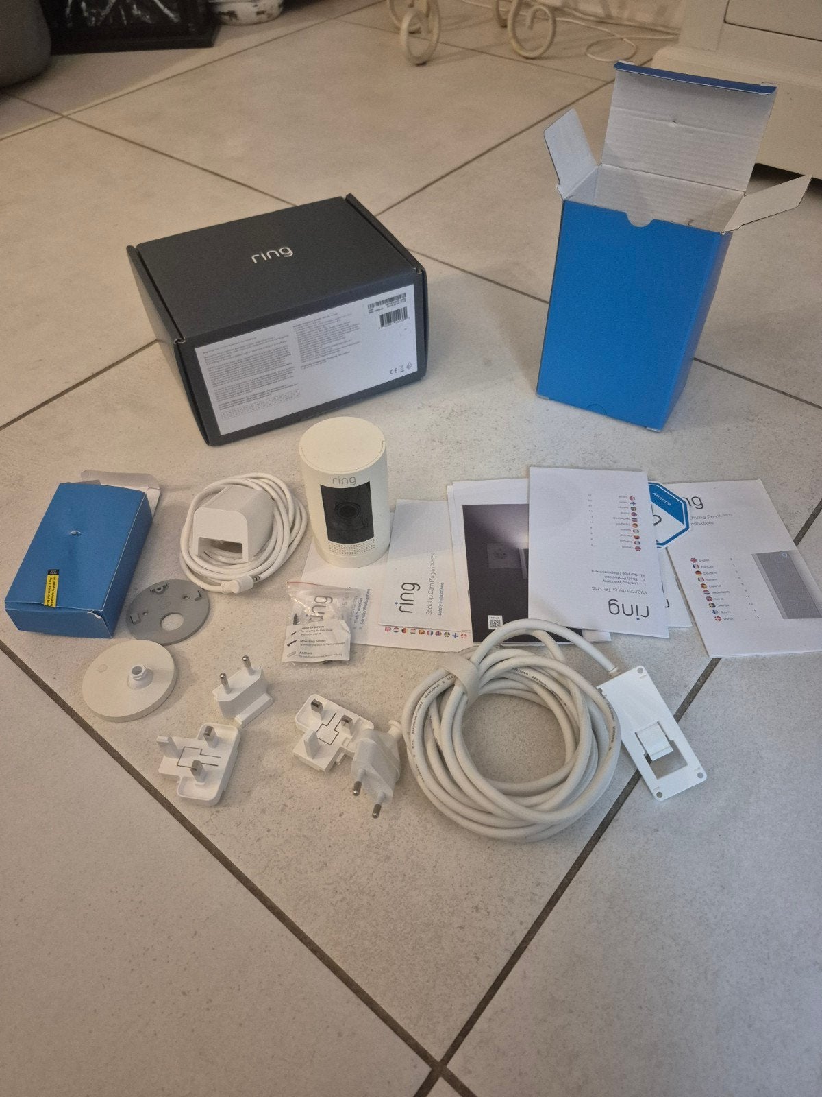 Ring Indoor Cam - Beveiligingscamera voor binnen, Ophalen, Zo goed als nieuw, Binnencamera