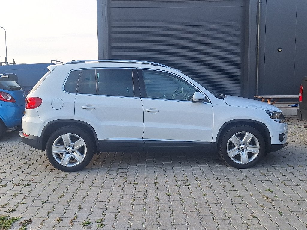 Foto 9 van Volkswagen Tiguan 1.4 Comfort&Design 2014,Panodak, RIJKLAAR!