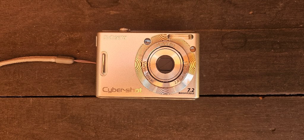 Sony Foto camera cybershot 7,2 Mega pixels, Gebruikt, Ophalen of Verzenden, Sony, 8 keer of meer