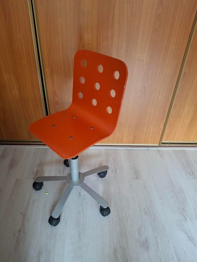 Oranje bureaustoel met lichte gebruikerssporen, Ophalen, Gebruikt, Bureaufiets