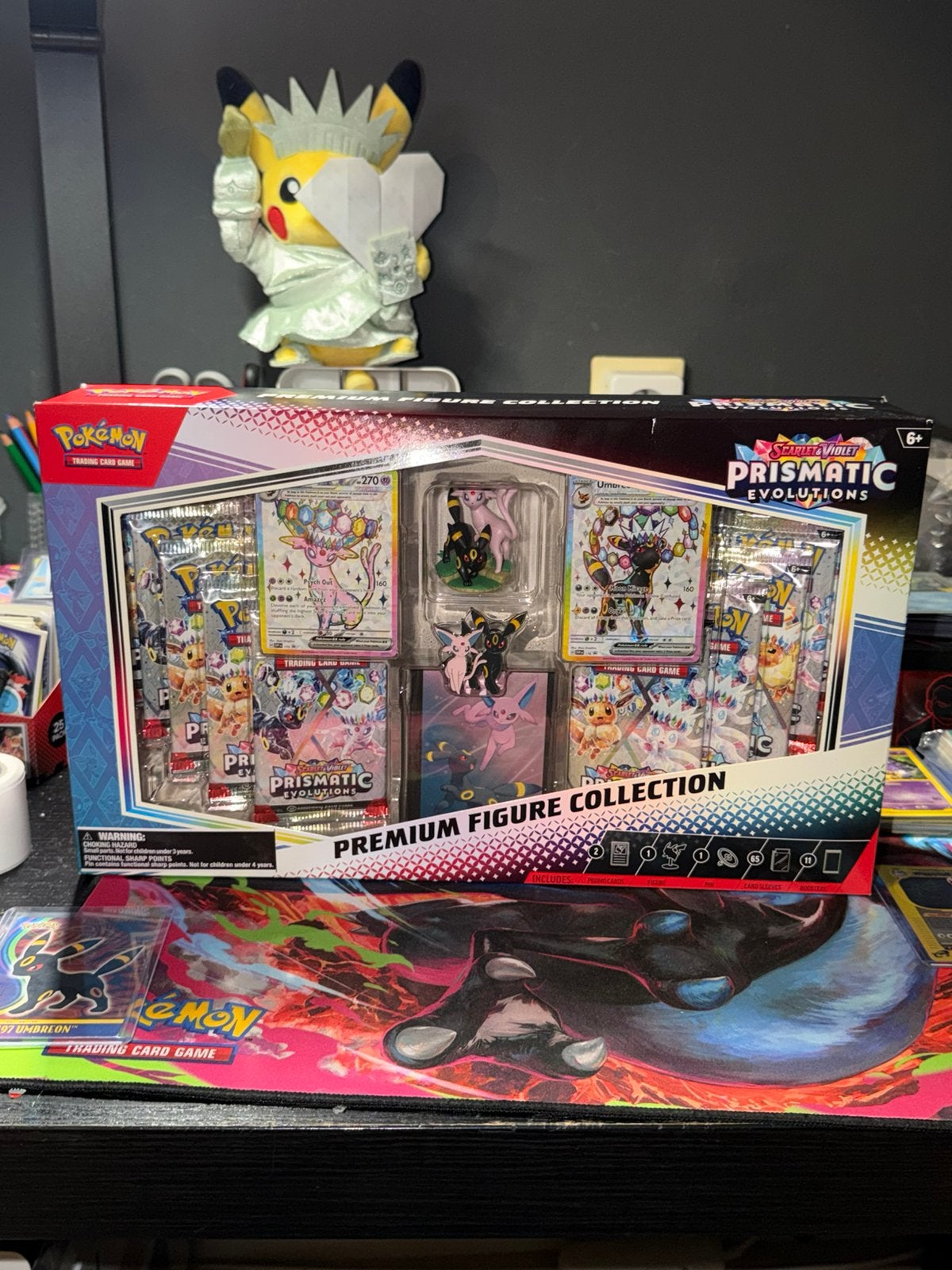 Prismatic Evolutions Premium Figure Collection Box SEALED, Ophalen