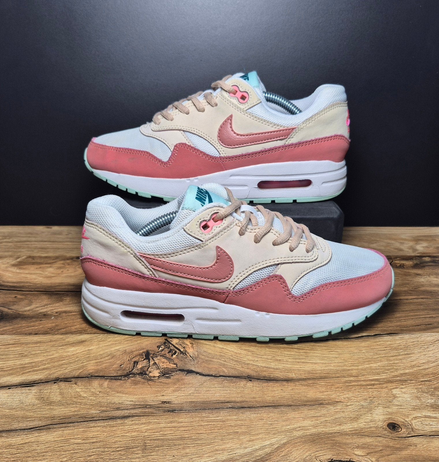 Nike Air Max 1 – Wit/Roze – EU 37.5, Verzenden, Nvt, Gedragen, Nvt