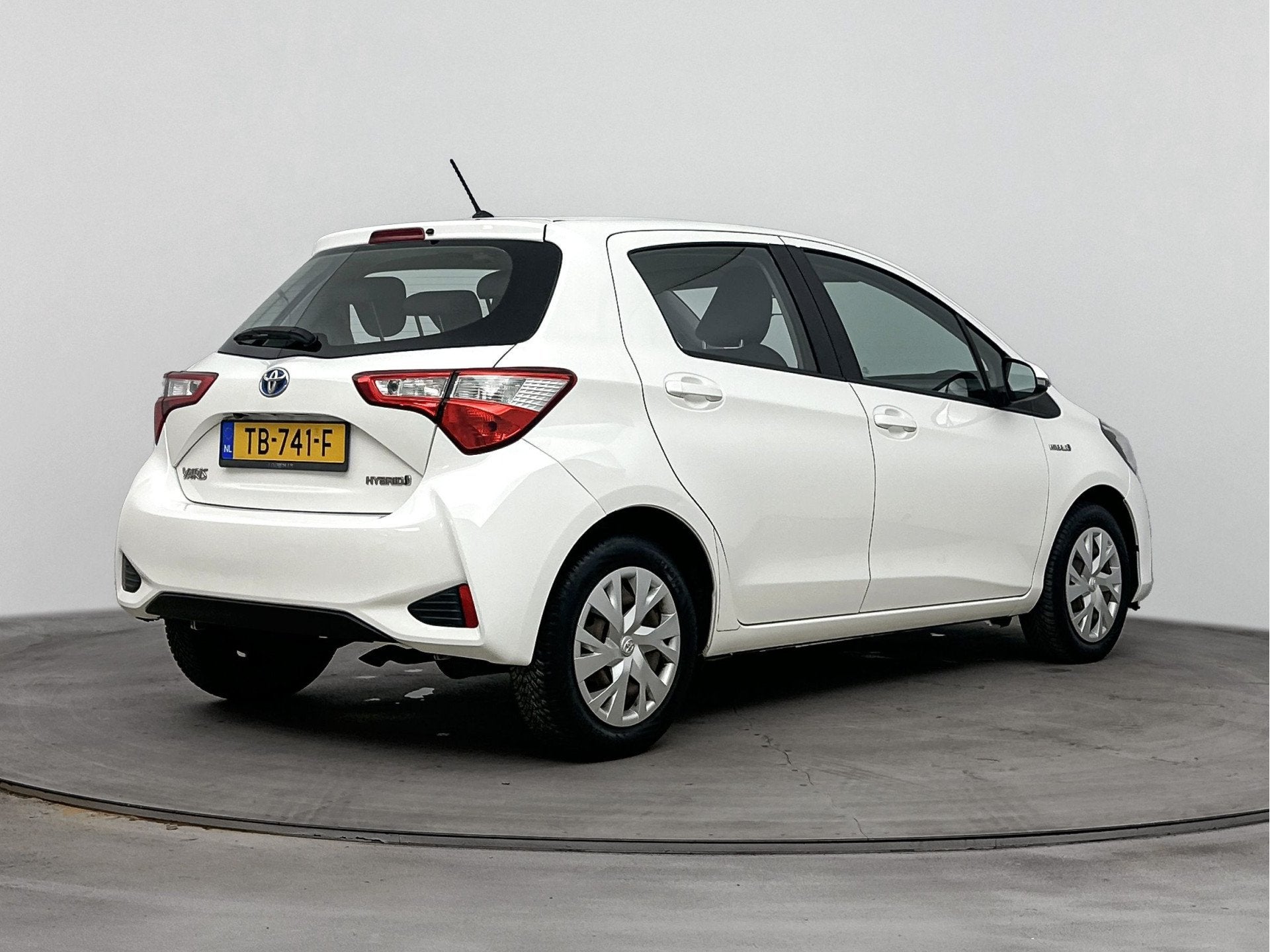 Toyota Yaris 1.5 Hybrid Aspiration | Dealer Onderhouden | Na, Auto's, Gebruikt, 4 cilinders, Bedrijf, Geïmporteerd
