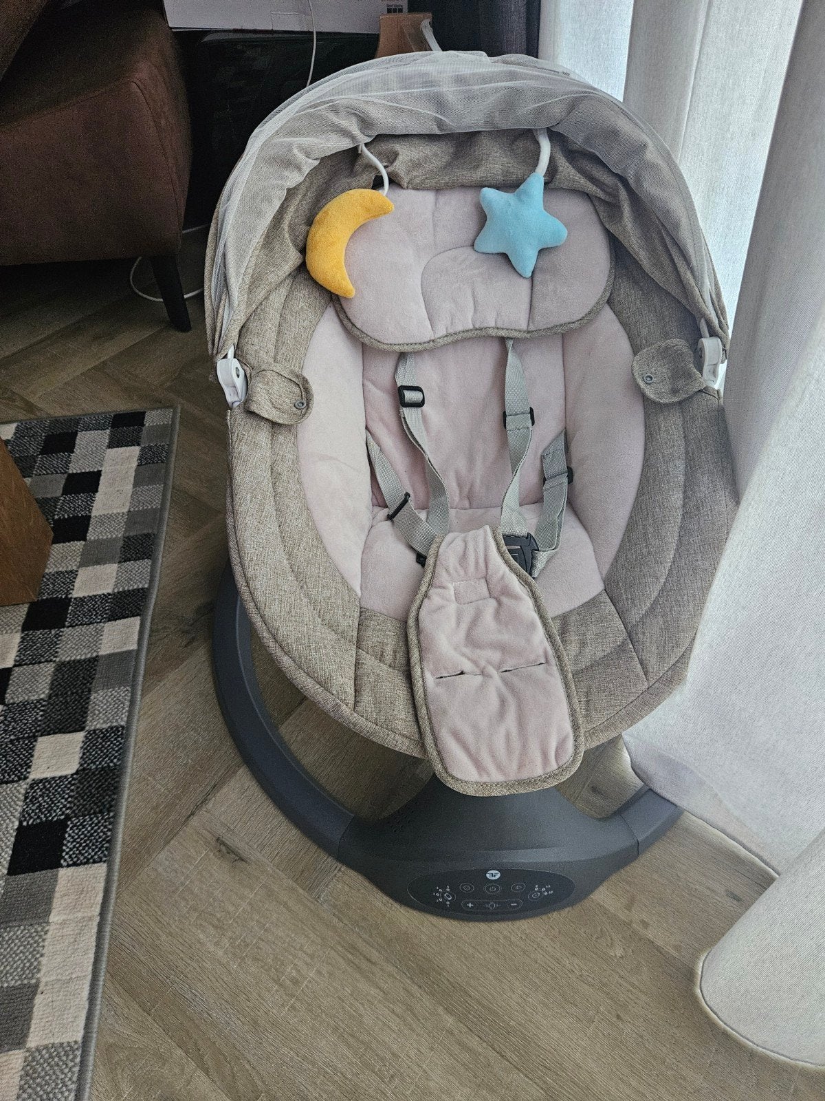 Elektrische babyschommel, Kinderen en Baby's, Wipstoeltjes, Ophalen, Zo goed als nieuw