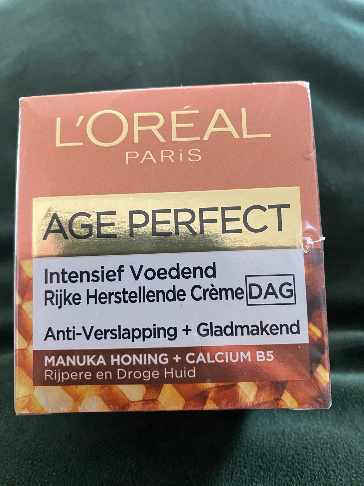 L'Oréal Age Perfect Dagcrème - Rijke Herstellende Crème, Ophalen of Verzenden, Nieuw, Gehele gezicht, Verzorging