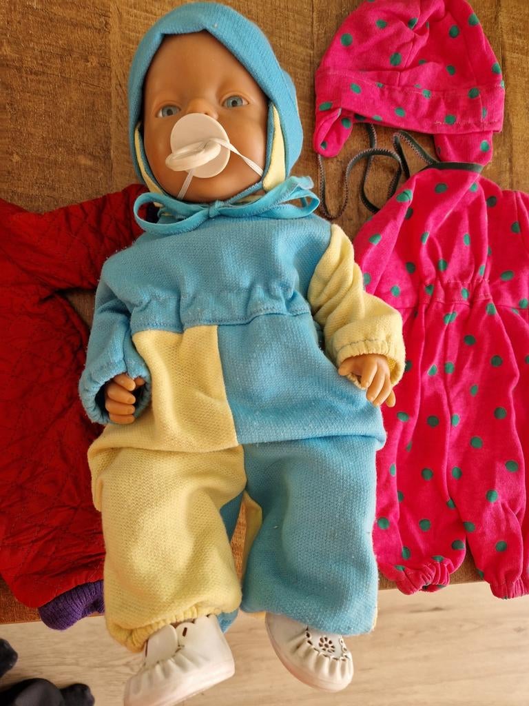 Baby Born pop met 3 zelfgemaakte pakjes, Ophalen of Verzenden, Gebruikt, Babypop