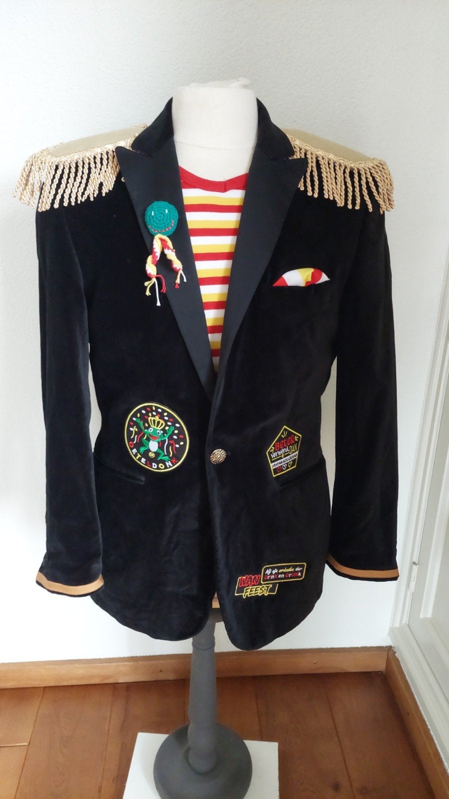Oeteldonk zwart heren jasje maat 48, Carnaval, Maat 48/50 (M), Ophalen of Verzenden, Zo goed als nieuw