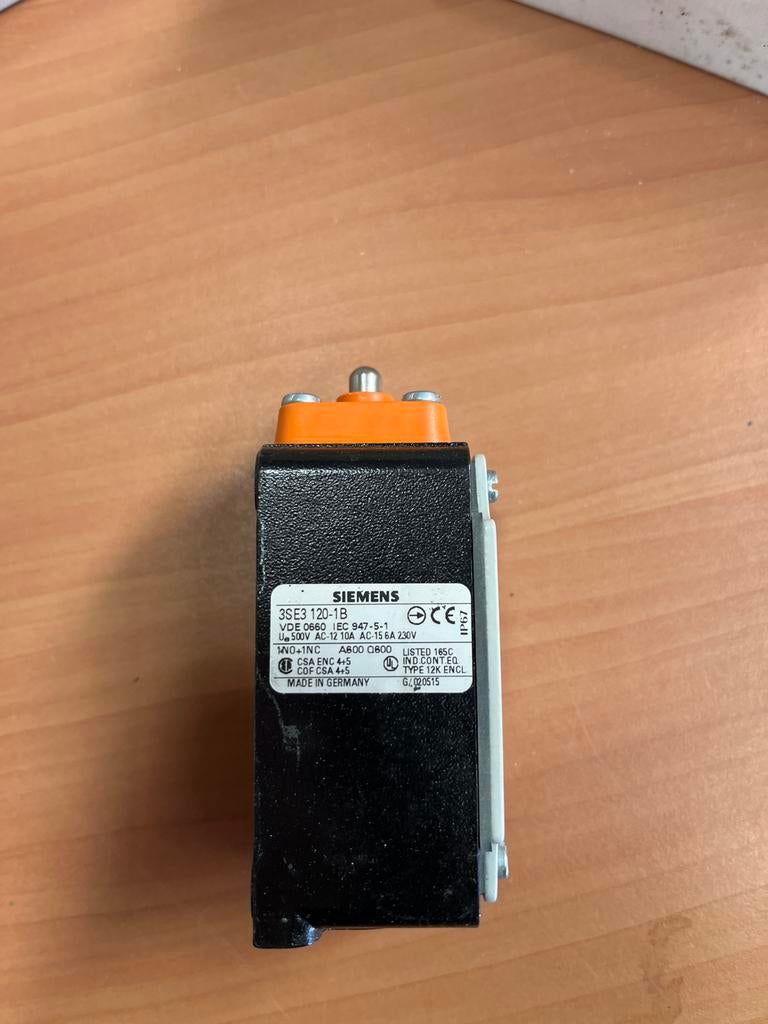 Siemens Eindschakelaar 3SE3 120-1B - Per stuk, Ophalen of Verzenden, Nieuw, Schakelaar