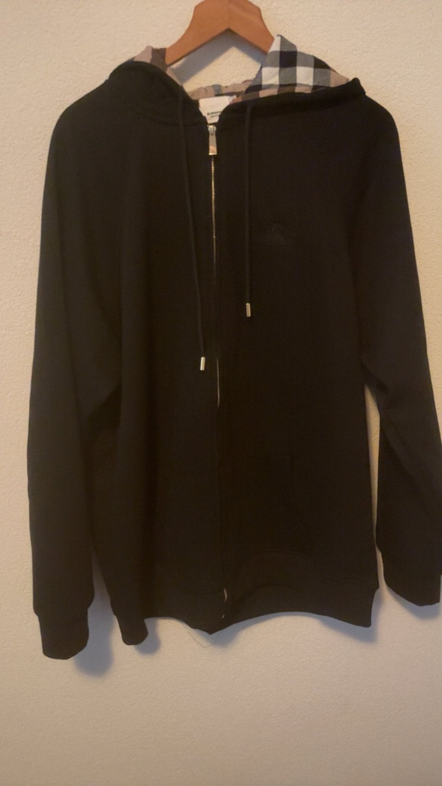 Burberry vest, Ophalen