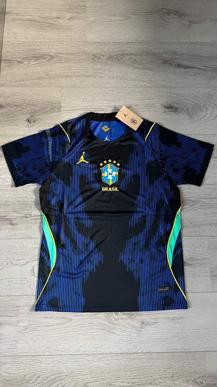 Brazilië voetbalshirt WK 2026 maten M en L nieuw met kaartje, Ophalen of Verzenden, Nieuw, Maat 48/50 (M), Blauw