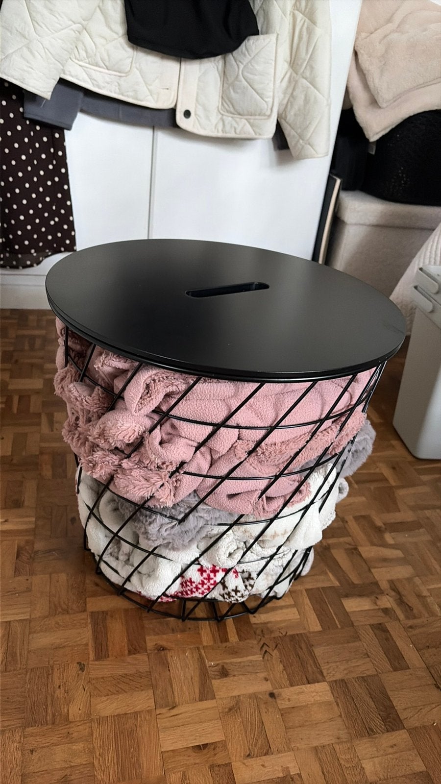 Ikea bijzettafel/opslagruimte, Minder dan 55 cm, Rond, Zo goed als nieuw, Ophalen