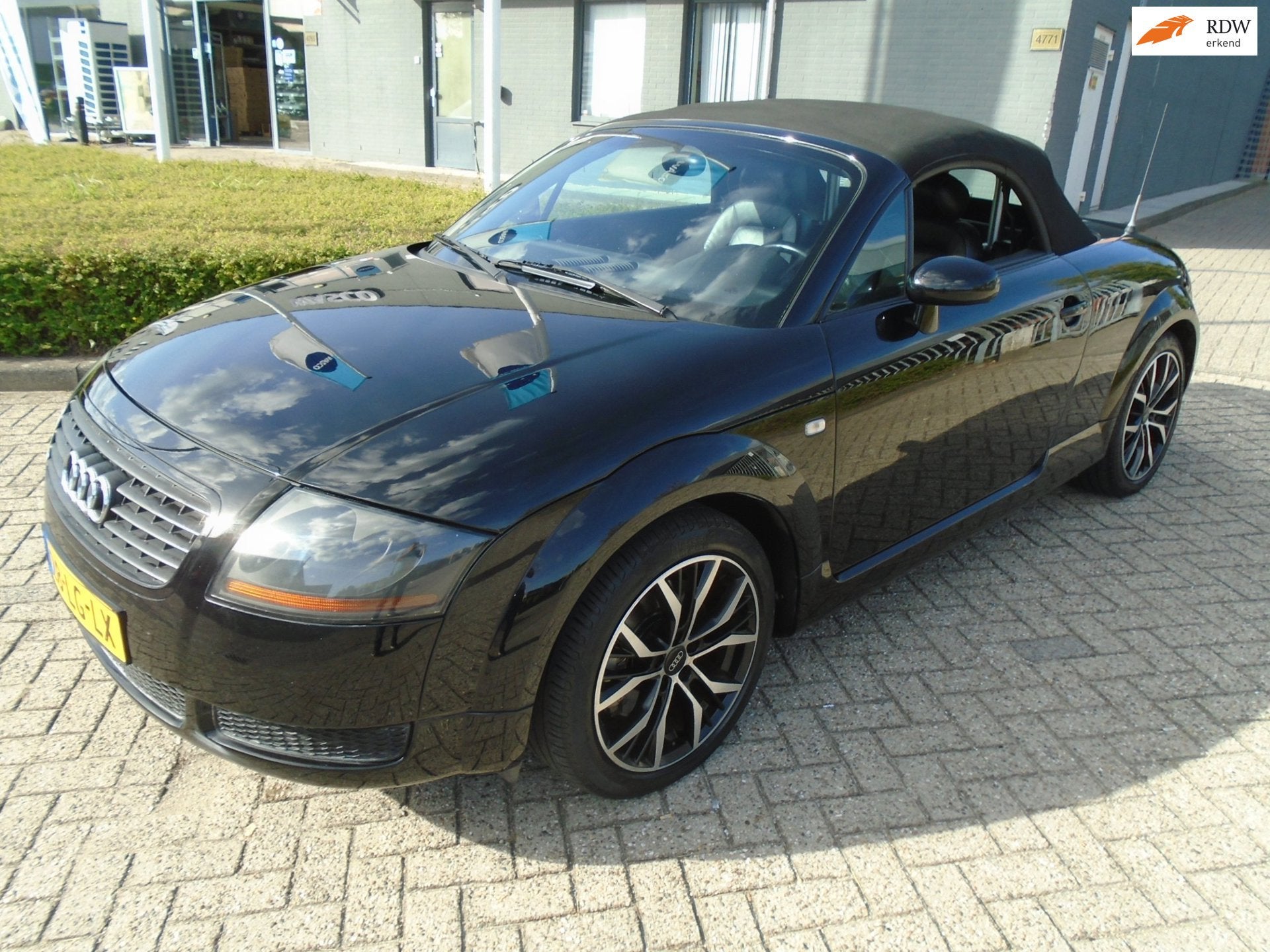 Audi TT Roadster 1.8 5V Turbo Nieuwe Apk, Auto's, Voorwielaandrijving, Dealer onderhouden, TT, Gebruikt