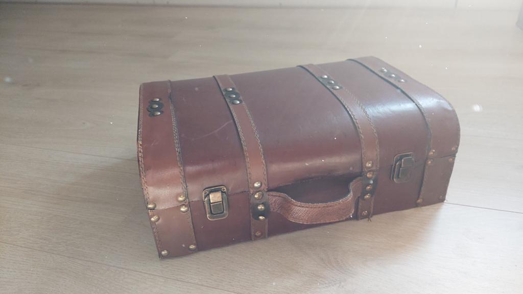 Vintage koffertje, Gebruikt, Hard kunststof, Minder dan 50 cm, Ophalen of Verzenden