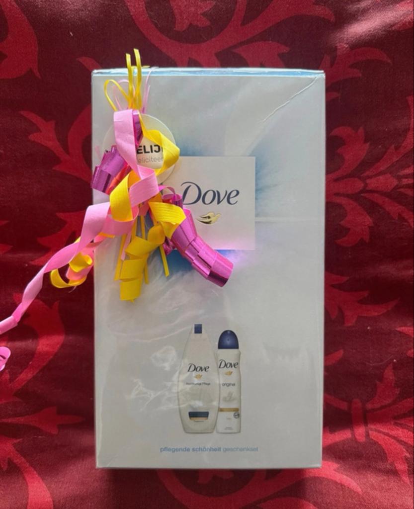 Dove Geschenkset: Douchegel & Deodorant, Ophalen of Verzenden, Nieuw, Bad & Douche