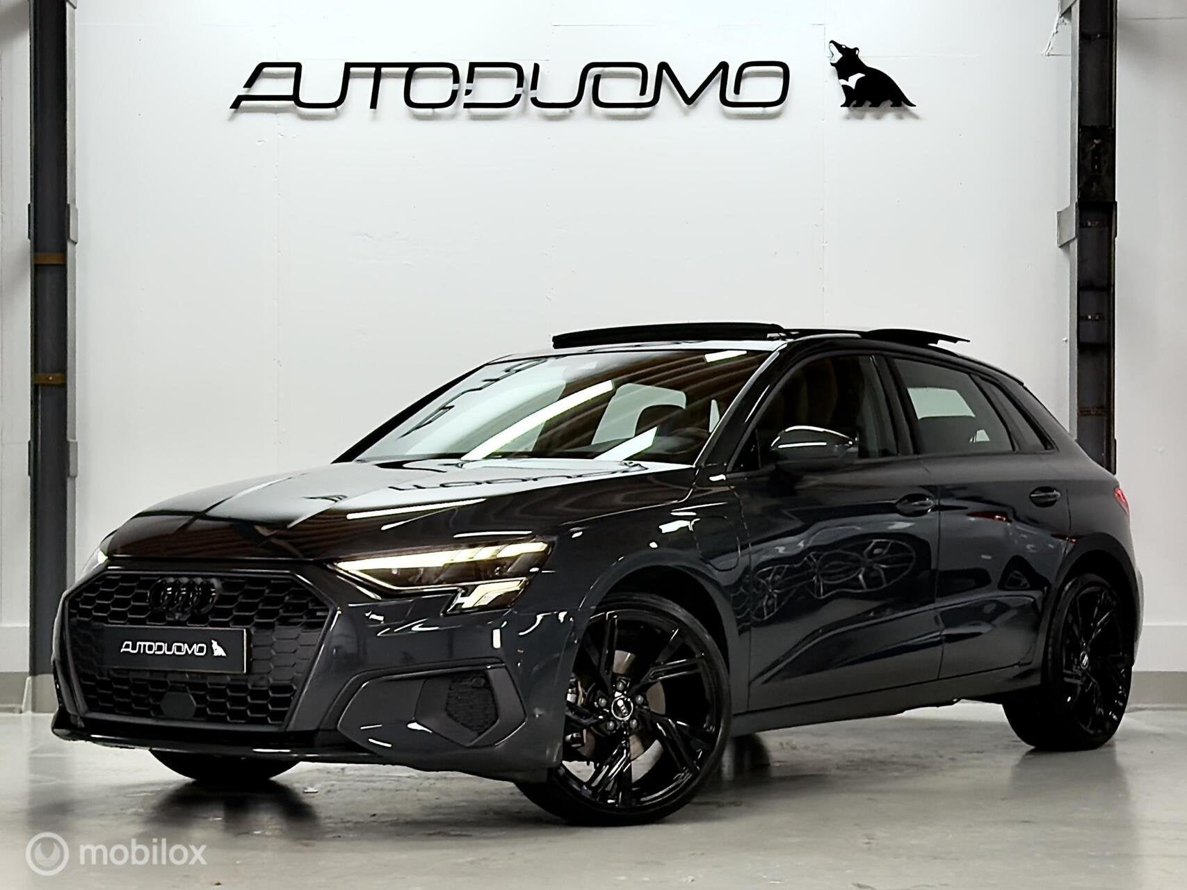Audi A3 Sportback 40 TFSI e S Line | Pano | 360 | ACC | Stoe, Dealer onderhouden, Gebruikt, 4 cilinders, 71 km/l