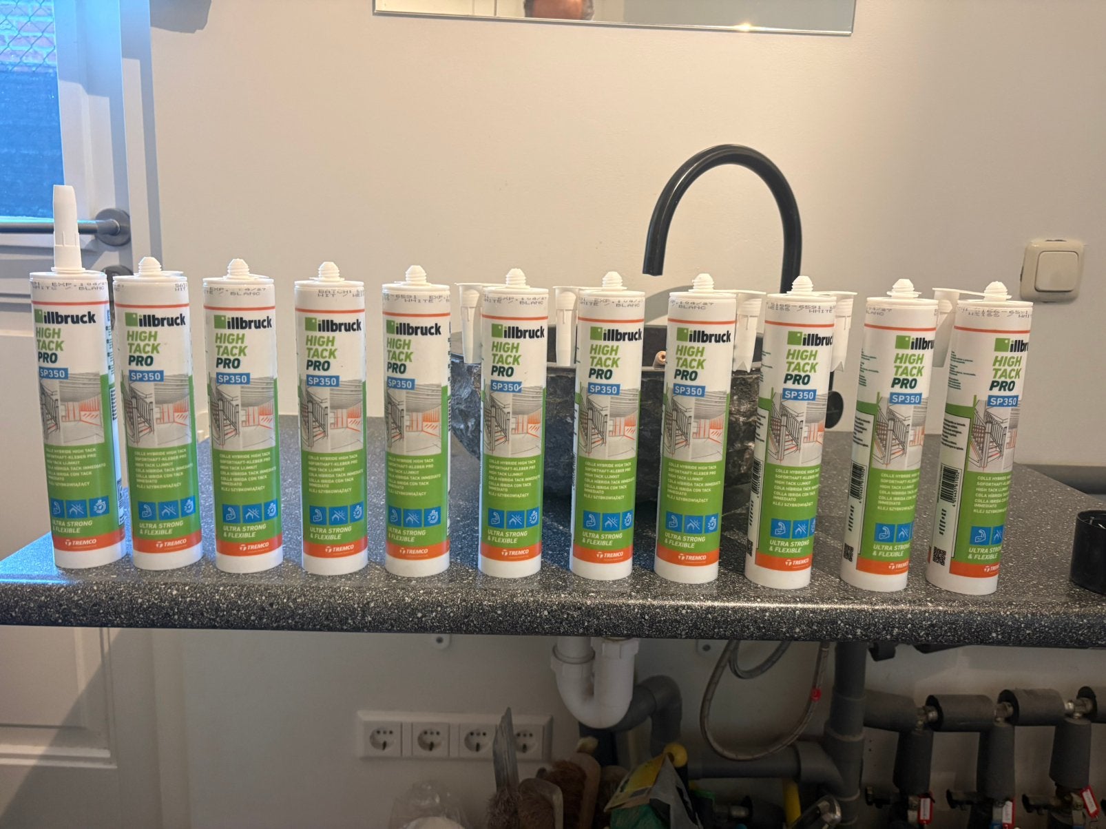 High tec lijmkit 10 tubes ., Doe-het-zelf en Verbouw, Isolatie en Afdichting, Minder dan 4 cm, Overige materialen, Ophalen of Verzenden