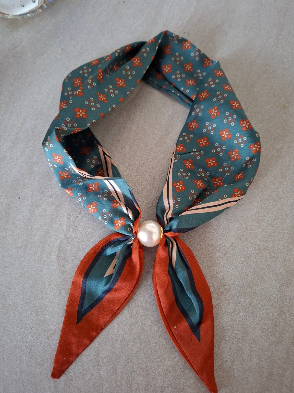 Trendy sjaaltje met Magnetische Sluiting - Diverse Kleuren, Kleding | Dames, I,m Dutch, Ophalen of Verzenden, Nieuw