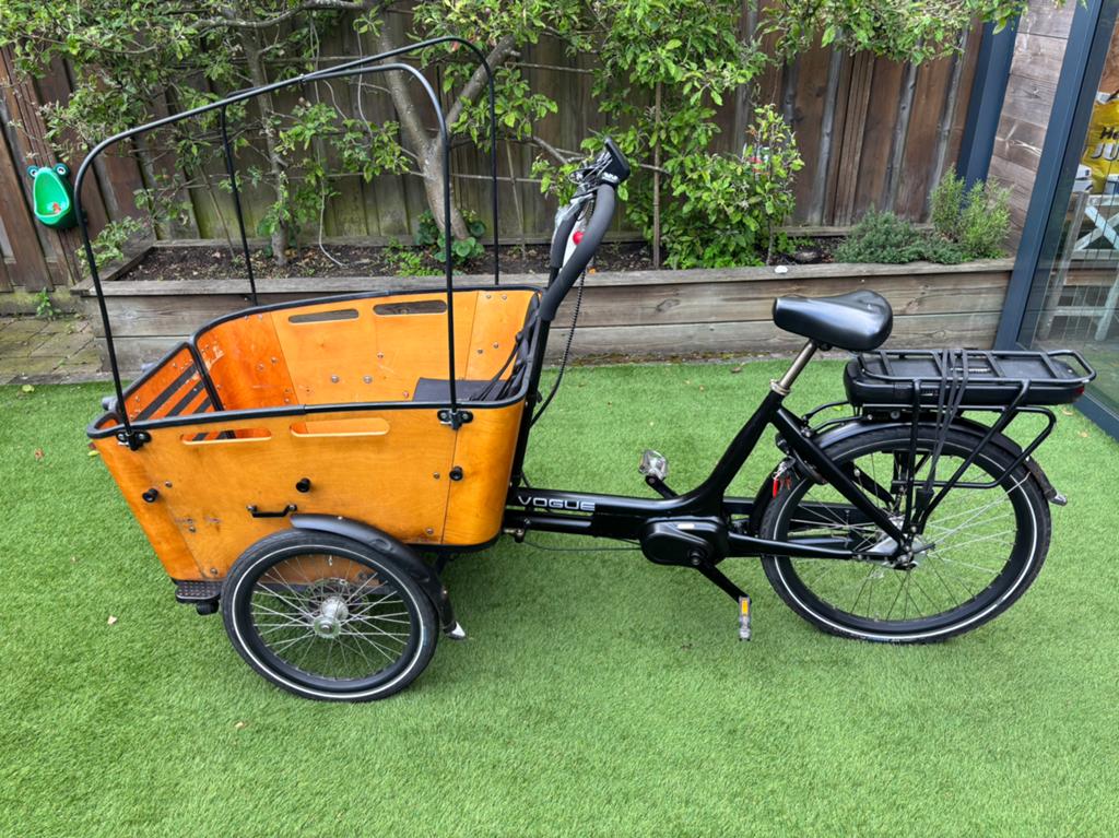 Elektrische bakfiets vogue carry 3, Fietsen en Brommers, Fietsen | Bakfietsen, 4 kinderen of meer, Gebruikt, Huif, Ophalen of Verzenden
