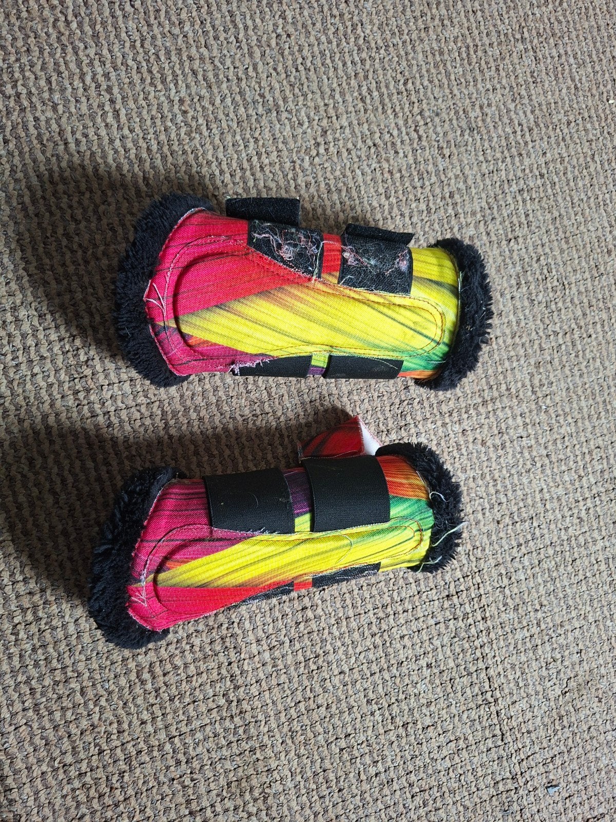Geleurde peesbeschermer met bond maat pony, Beenbeschermers, Ophalen of Verzenden, Gebruikt, Pony