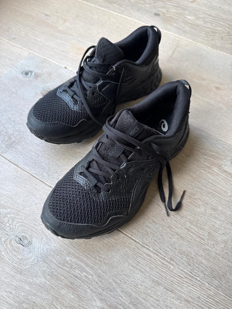 ASICS Zwarte wandel schoenen, Ophalen of Verzenden, Zo goed als nieuw, Hardloopschoenen, Asics