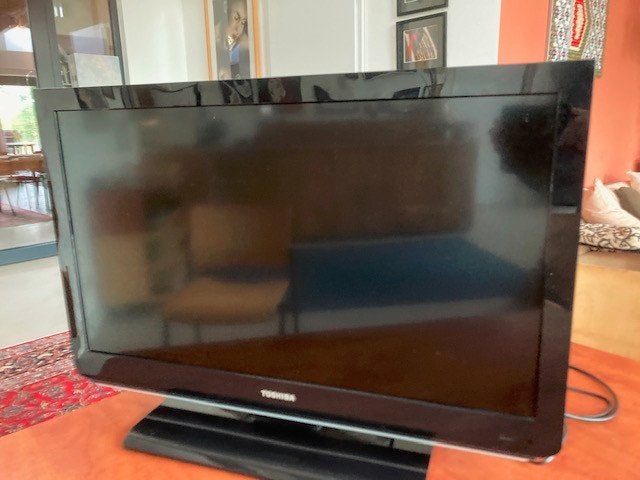 LCD color tv Toshiba, Audio, Tv en Foto, Ophalen, 50 Hz, LCD, 60 tot 80 cm
