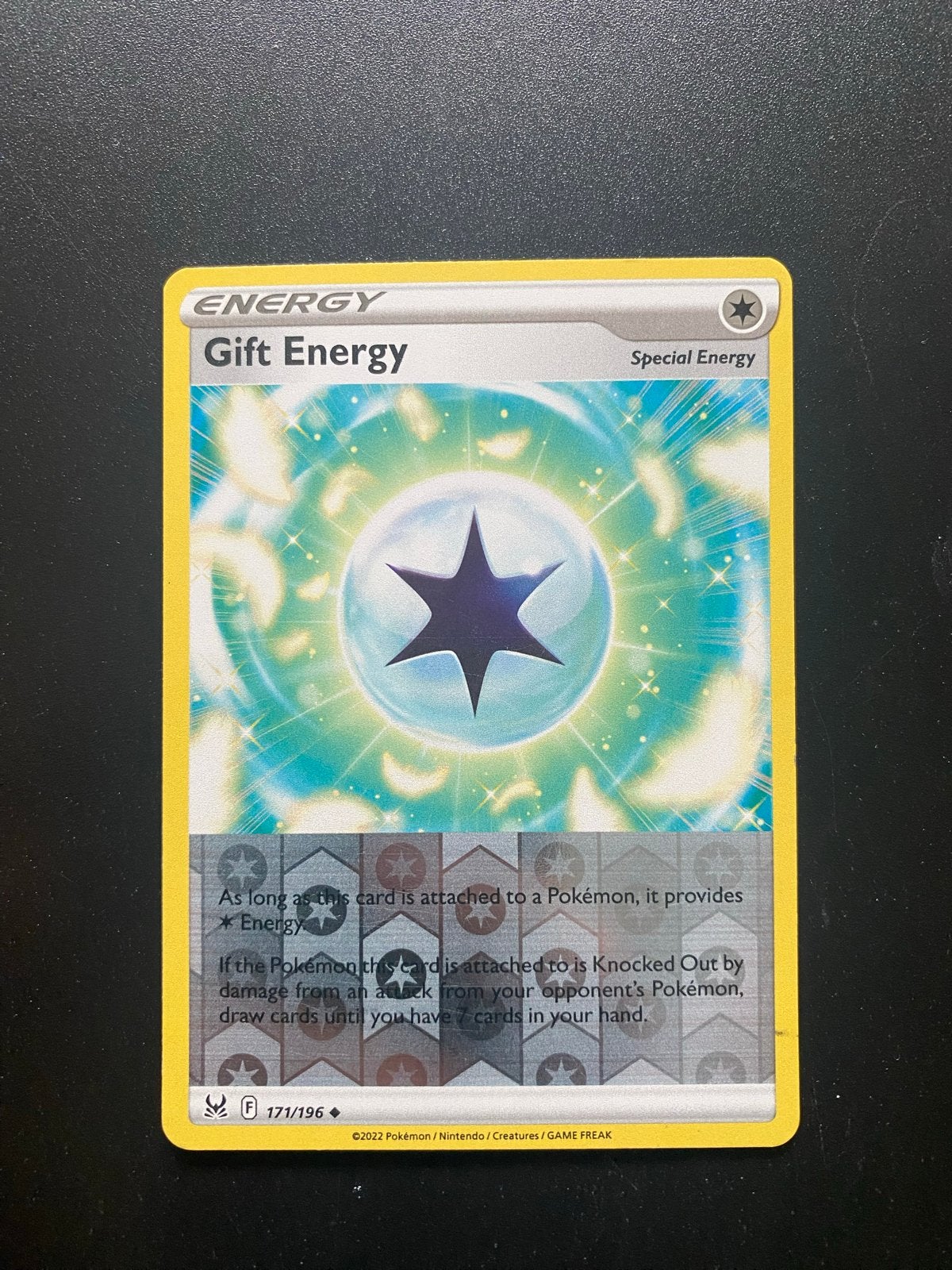 Gift Energy 171/196 Reverse Holo Pokémon Lost Origin, Ophalen of Verzenden, Zo goed als nieuw, Losse kaart, Foil