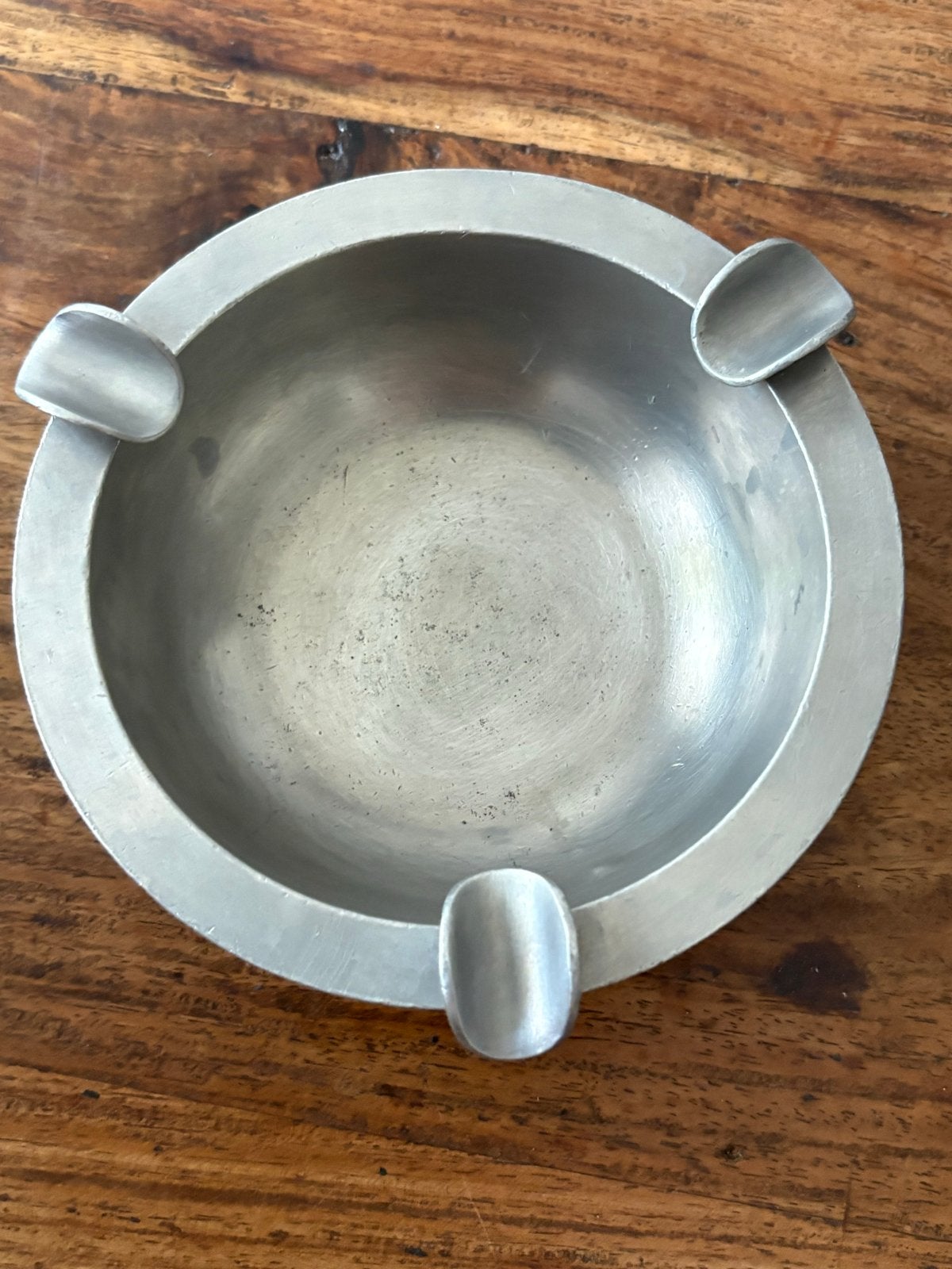 Vintage tinnen asbak met 3 sigarettensteunen, Antiek en Kunst, Antiek | Tin, Ophalen