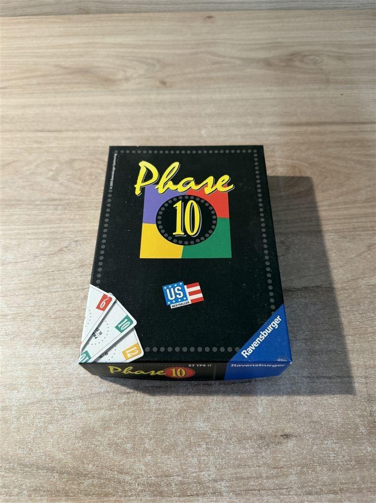 Phase 10 - S7043, Hobby en Vrije tijd, Gezelschapsspellen | Bordspellen, Ophalen of Verzenden, Zo goed als nieuw