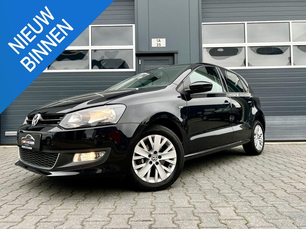 Volkswagen Polo 1.2 LIFE *CARPLAY*CRUISE*ECC*PDC, Auto's, Voorwielaandrijving, Gebruikt, 1198 cc, Zwart