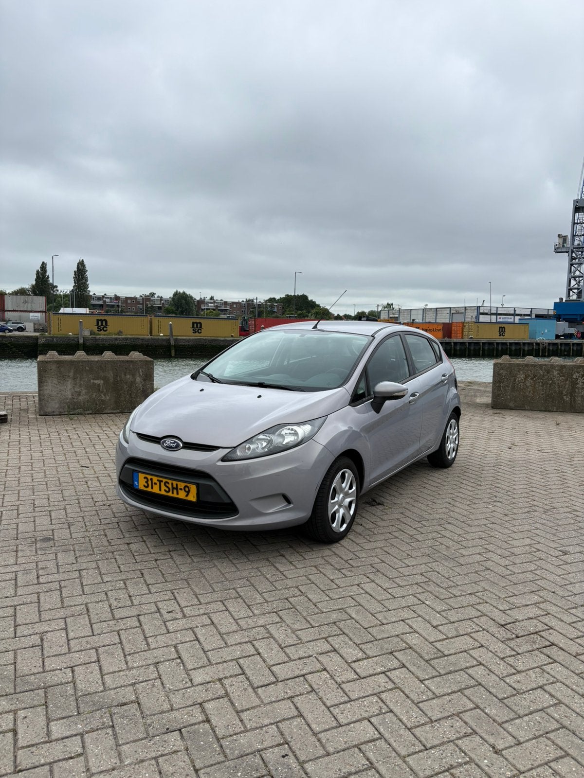 Ford Fiësta 1.25 60KW 5DR 2012 Grijs NEW APK, Auto's, Ford, Voorwielaandrijving, 1242 cc, Origineel Nederlands, Bedrijf
