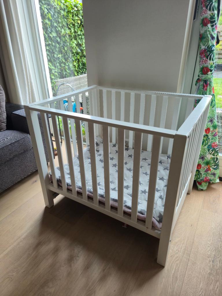Baby box Bobita met lade en twee boxkleden, Kinderen en Baby's, Boxen, Ophalen, Gebruikt, Vierkant, Lade