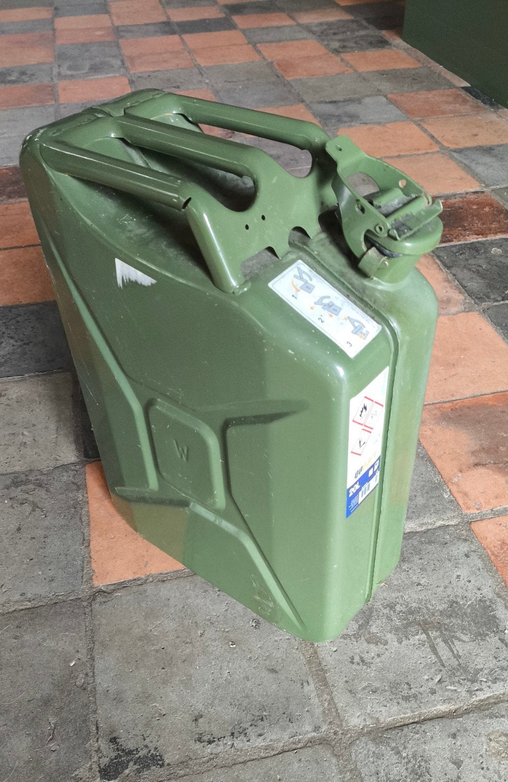 Jerrycan, staal, Auto-onderdelen, Brandstofsystemen, Ophalen of Verzenden, Nieuw