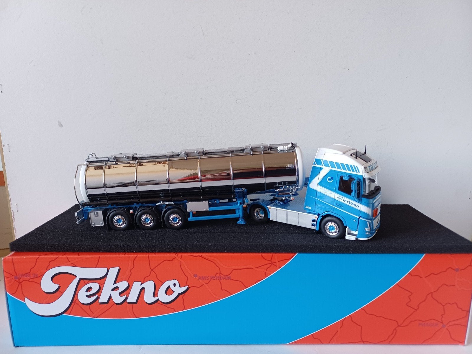 Tekno Volvo FH Aero Globetrotter XL Kees In 't Veen, Ophalen of Verzenden, Zo goed als nieuw, Bus of Vrachtwagen, Tekno