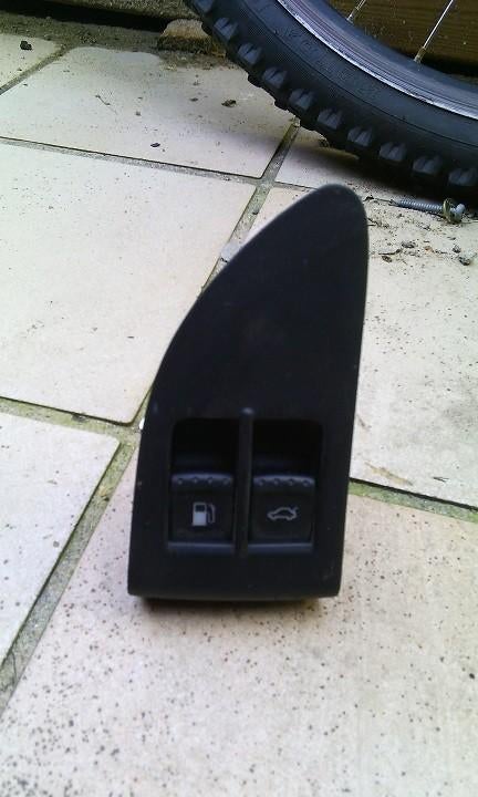 Kofferbak / tankdop opener VW Passat 2001, Ophalen of Verzenden
