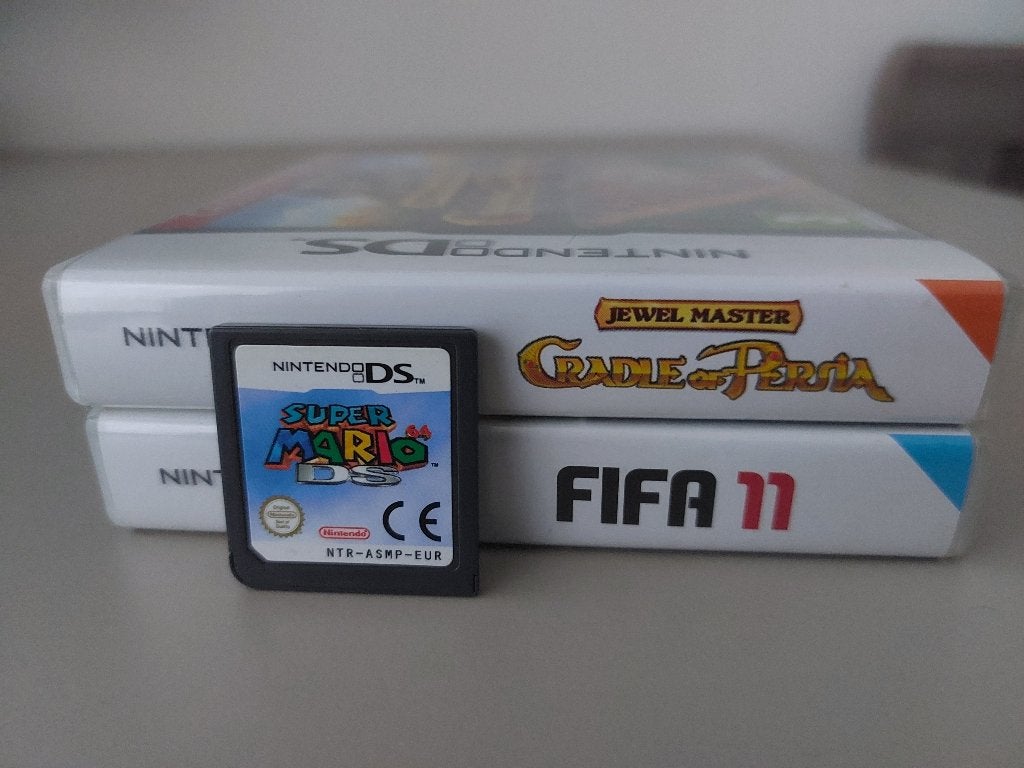 Super Mario 64 - Cradle of Persia - FIFA 11 | Nintendo DS, Spelcomputers en Games, Avontuur en Actie, Gebruikt, 1 speler, Ophalen of Verzenden