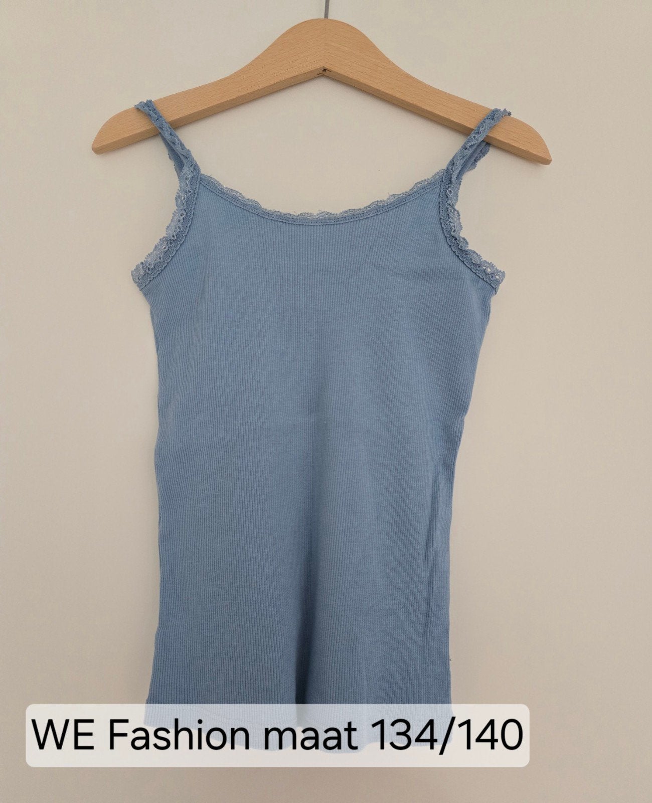 WE Fashion shirt maat 134/140, Meisje, Ophalen of Verzenden, Zo goed als nieuw, Shirt of Longsleeve