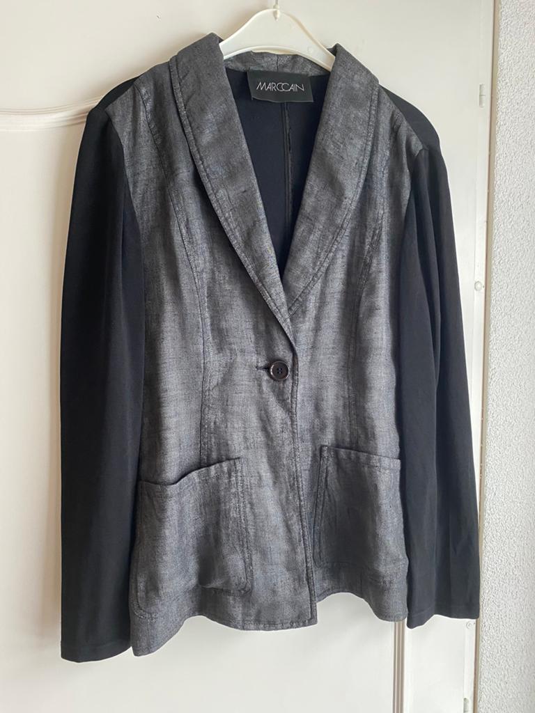 Prachtige Marccain blazer 38, Kleding | Dames, Jasjes, Kostuums en Pakken, Verzenden, Zo goed als nieuw, Maat 38/40 (M), Jasje