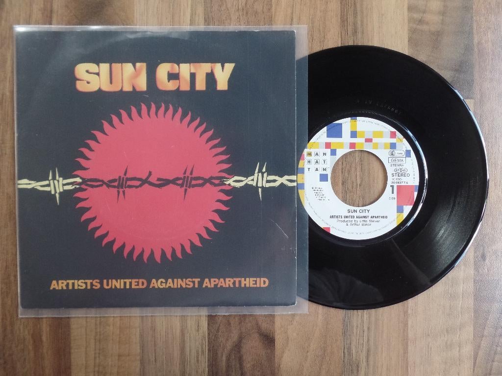 single  Artists United Against Apartheid – Sun City, Gebruikt, 7 inch, Single, Ophalen of Verzenden