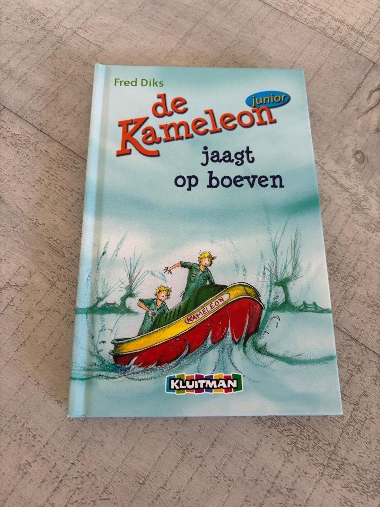 Als nieuw! De Kameleon Junior jaagt op boeven 9789020677027, Fictie algemeen, Ophalen of Verzenden, Zo goed als nieuw, Fred Diks