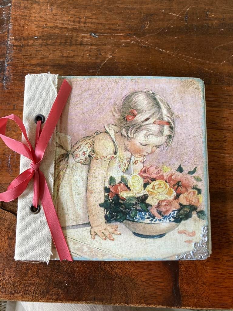 Leuk vintage foto album claire en eef, Huis en Inrichting, Ophalen of Verzenden, Zo goed als nieuw, Glas of Kopje