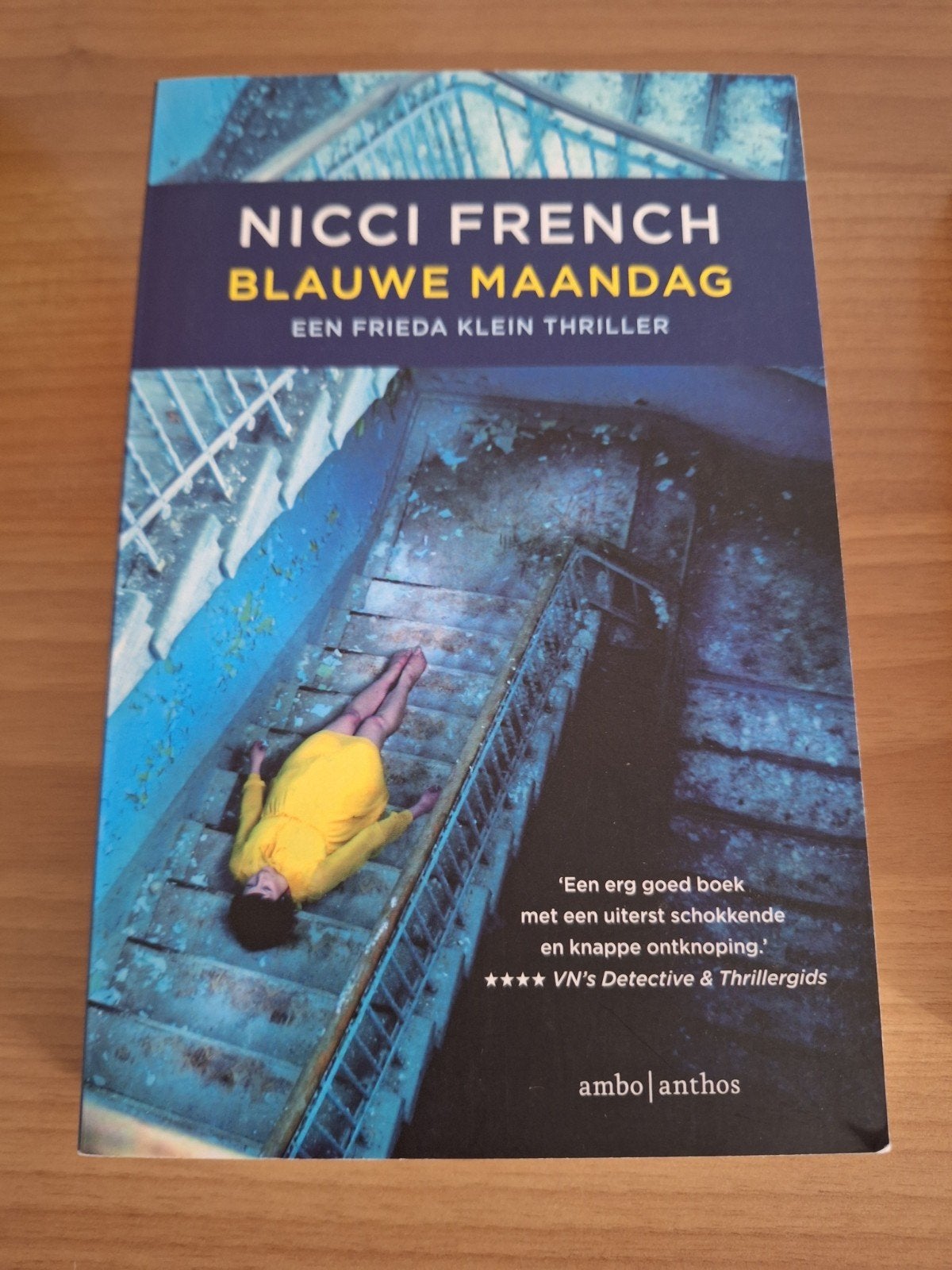 Nicci French blauwe maandag, Ophalen of Verzenden, Zo goed als nieuw, Nicci French