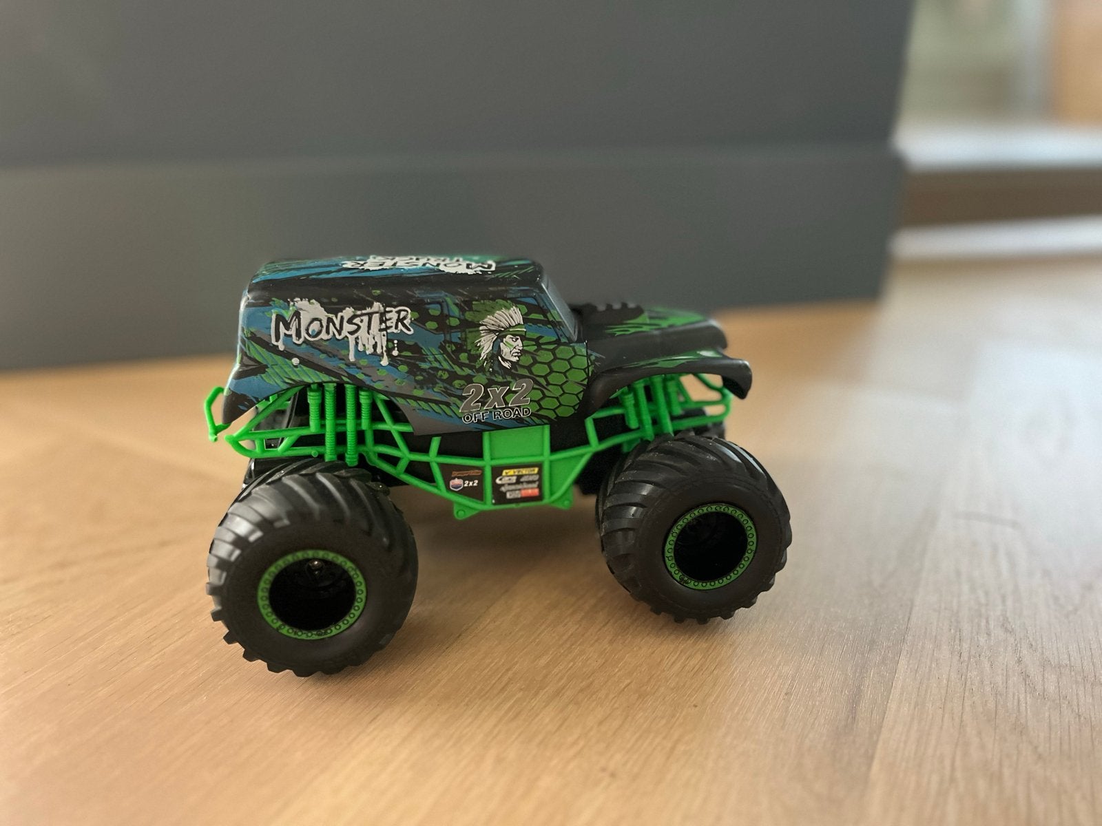 Monster Truck RC Auto met Afstandsbediening, Elektro, Gebruikt, Auto offroad, Ophalen of Verzenden